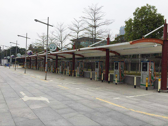 充電樁車棚