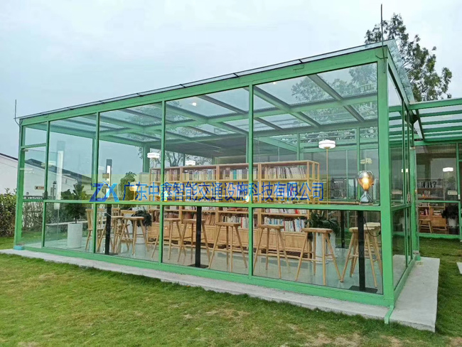 集裝箱書屋