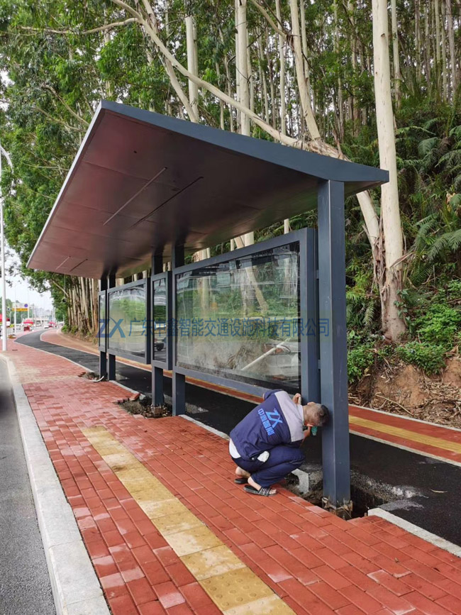 東莞候車亭站臺
